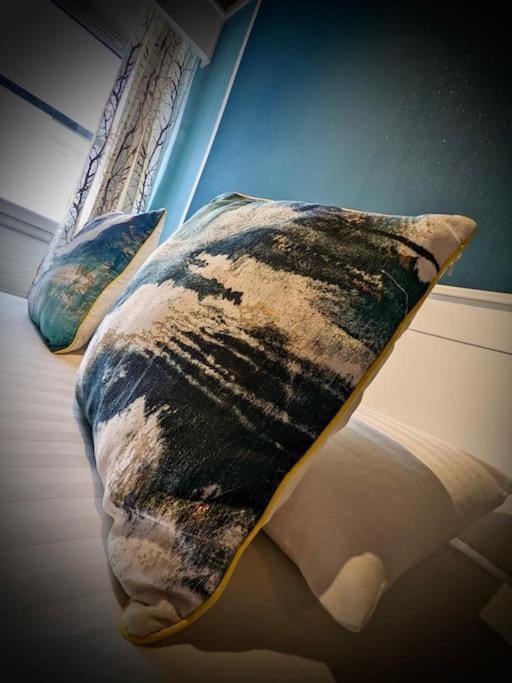 Cosy 2-Bedroom House In Leith エディンバラ エクステリア 写真