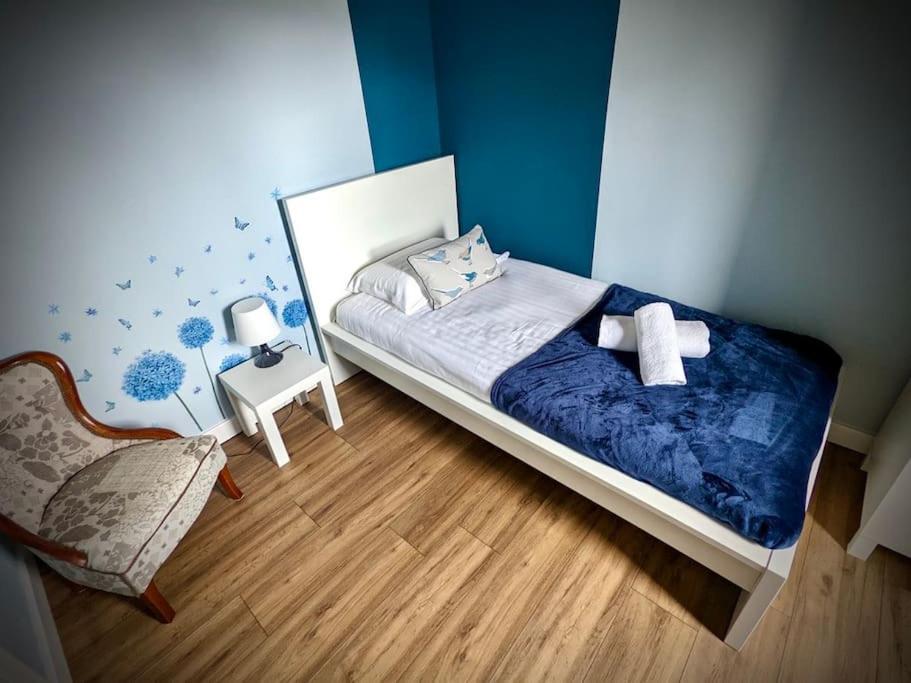 Cosy 2-Bedroom House In Leith エディンバラ エクステリア 写真