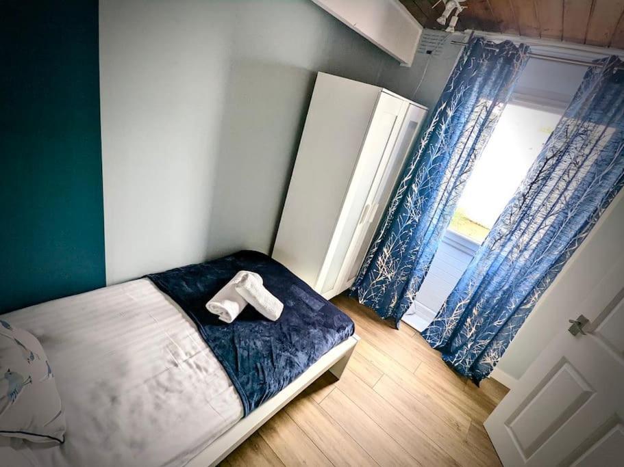 Cosy 2-Bedroom House In Leith エディンバラ エクステリア 写真